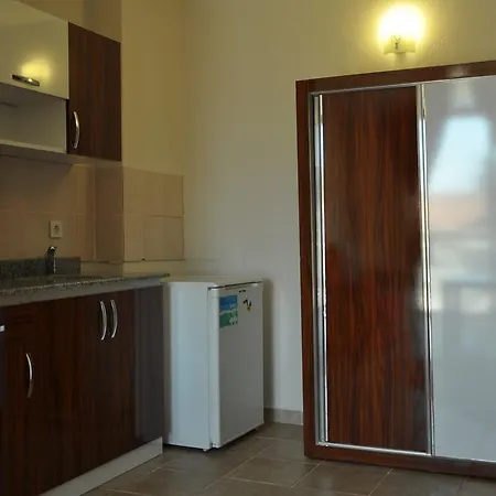 Aparthotel Almila 2*